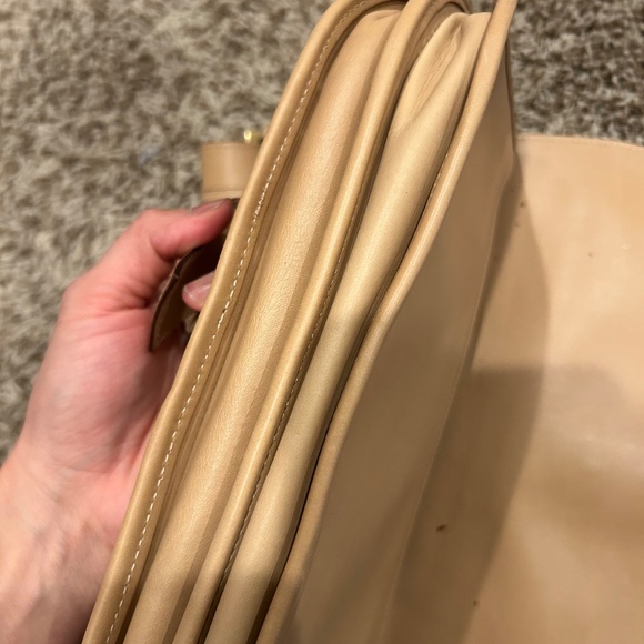 Vintage Gucci Tan Leather Shoulder Bag + Matching Wallet Set - Picture 13 of 16